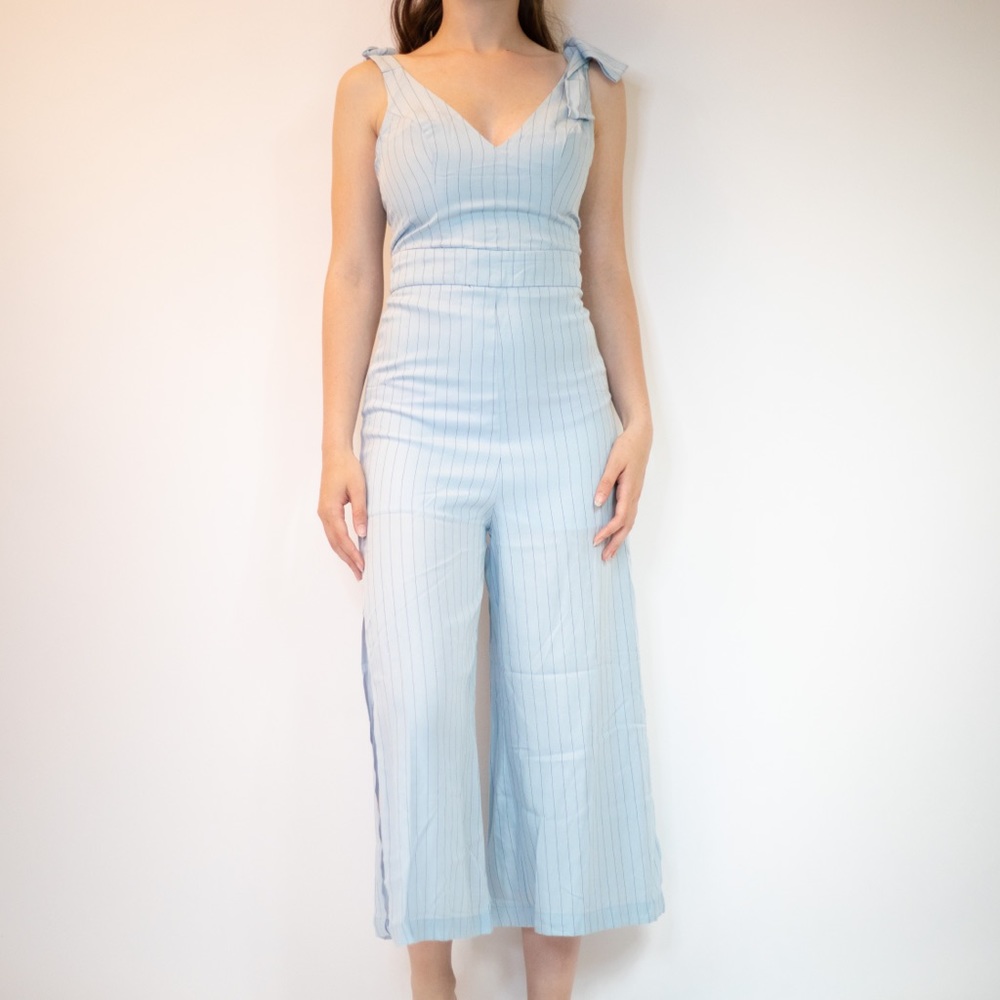 Blue Lulus Jumpsuit (New With Tags)